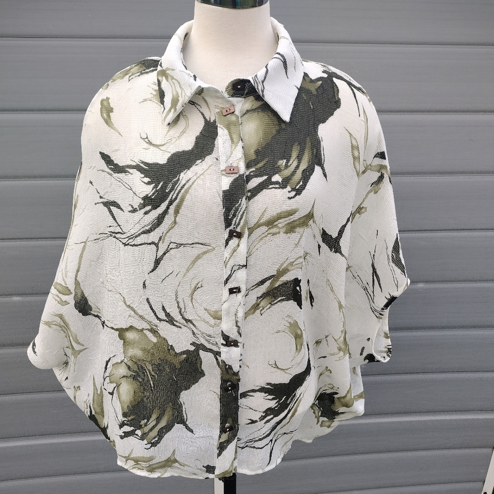 IC by Connie K Abstract Floral Print Bat Wing Textured Button-Up Blouse Size M